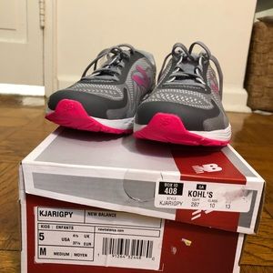 New Balance Youth Girls Shoes Size 6